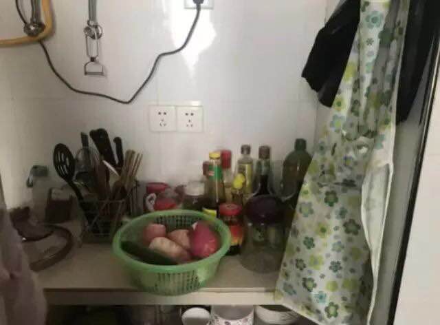 廈門家庭裝修即使天下暴雨，找個角落，三兩朋友，一壺酒，足矣