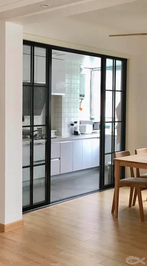 初探小魚網(wǎng)紅門窗店：英博門窗