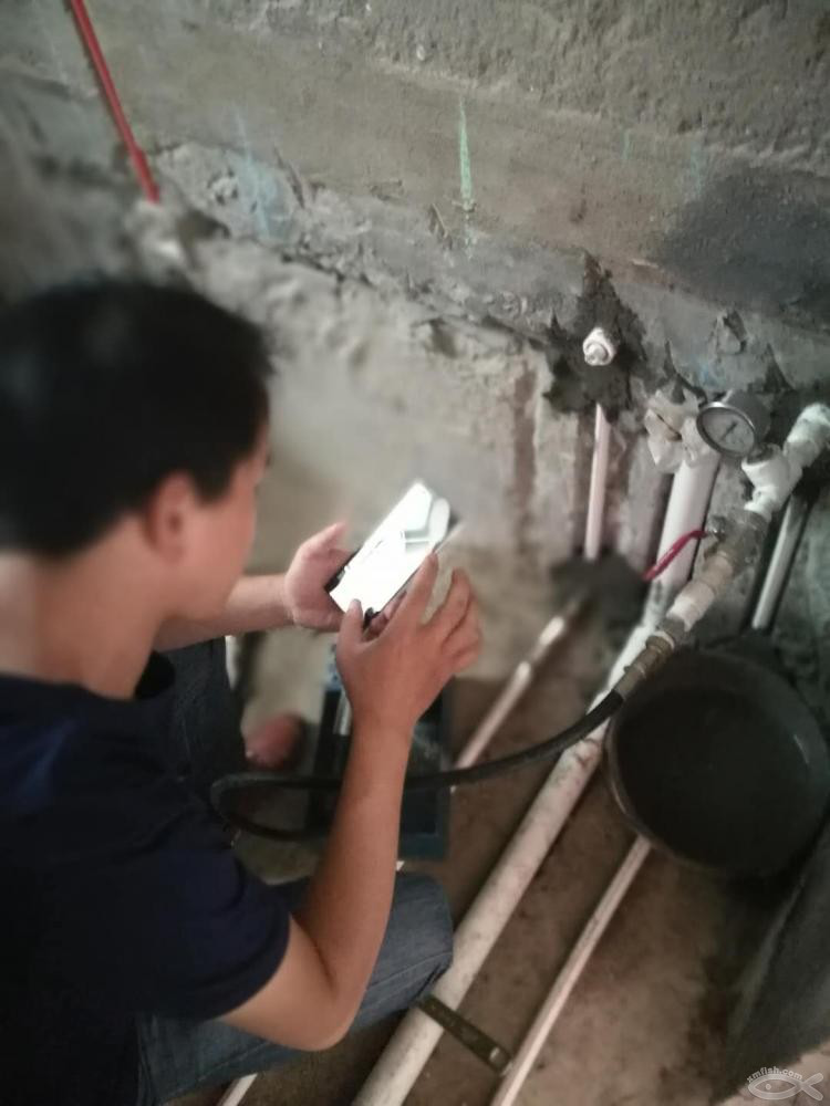 水管打壓測(cè)試，順利通過(guò)考核！