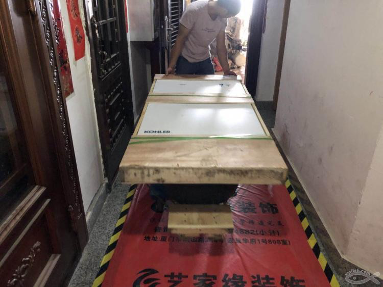 一家四口期盼已久的浴缸入場啦！歡迎你丫！